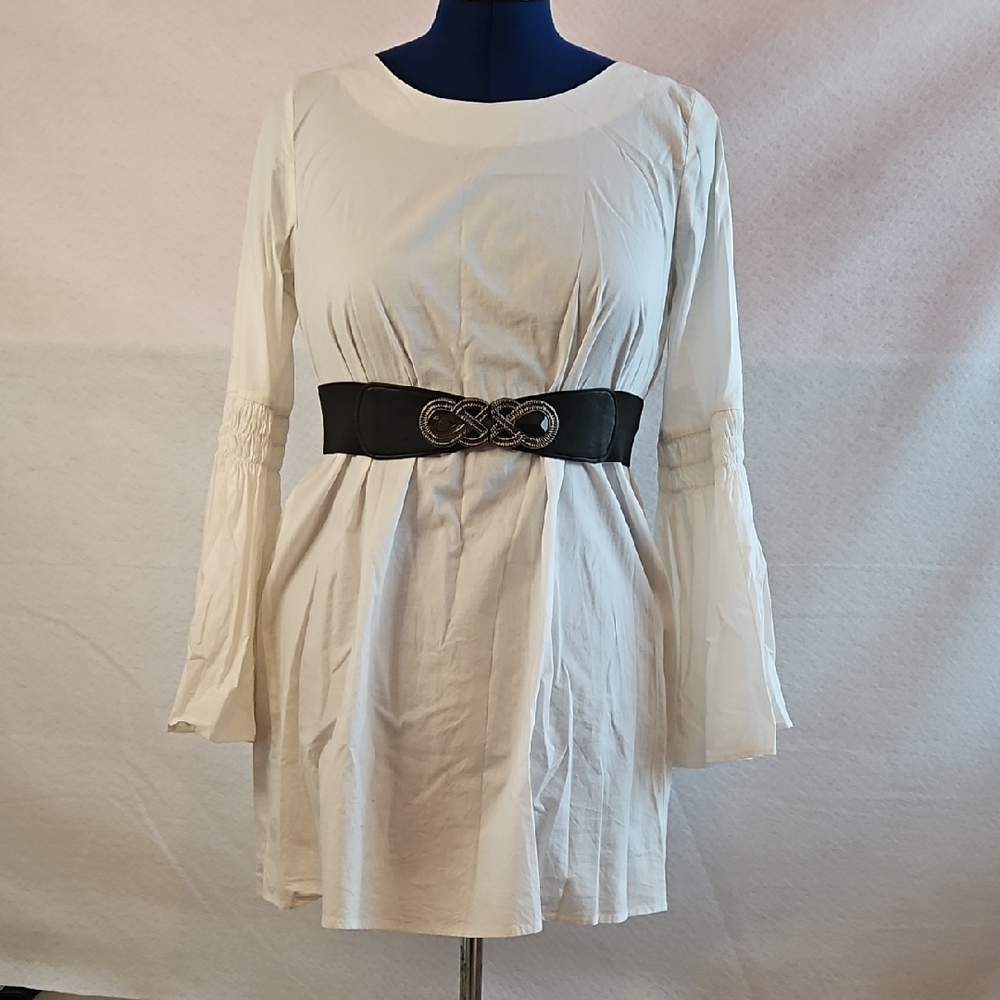 Elegant White Dress Black Belt not included but available